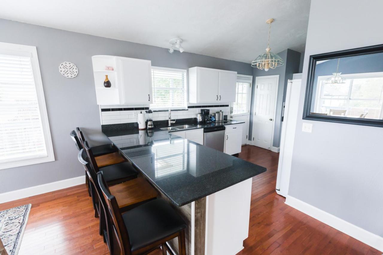 Five Bedroom Home In The Heart Of St Aug Beach 세인트어거스틴 외부 사진