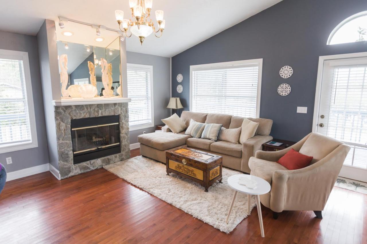 Five Bedroom Home In The Heart Of St Aug Beach 세인트어거스틴 외부 사진