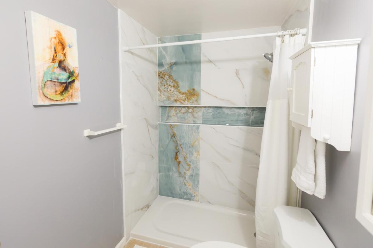 Five Bedroom Home In The Heart Of St Aug Beach 세인트어거스틴 외부 사진